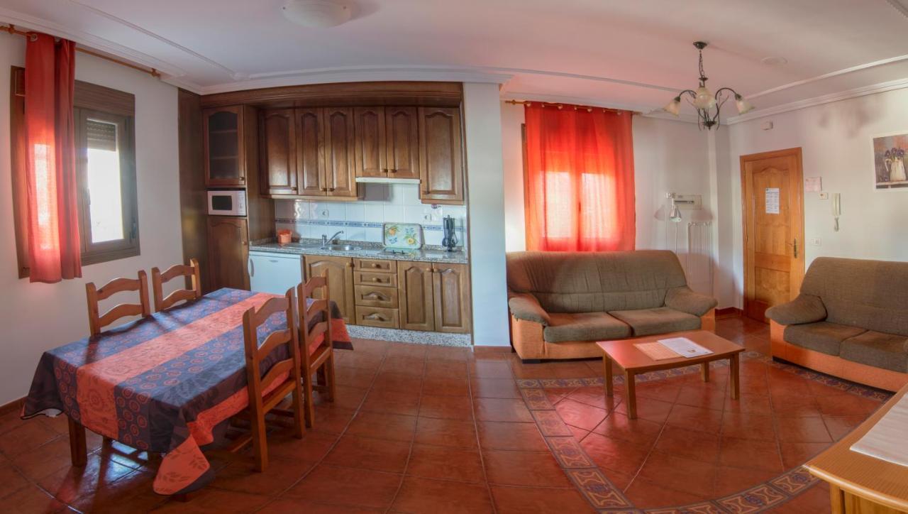 Apartamentos Rurales El Prado Pinofranqueado Exterior photo